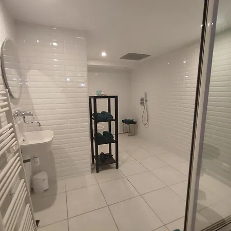 Apartment Secret Room, 3 Couple Only Au Village Naturiste